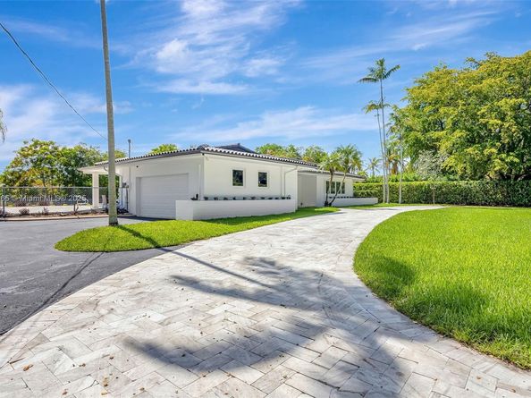 11230 SW 69th Ct, Pinecrest FL 33156