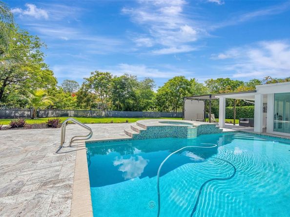 11230 SW 69th Ct, Pinecrest FL 33156