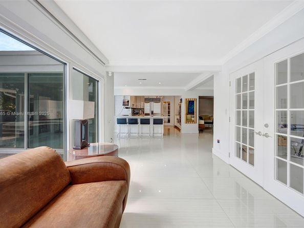 11230 SW 69th Ct, Pinecrest FL 33156