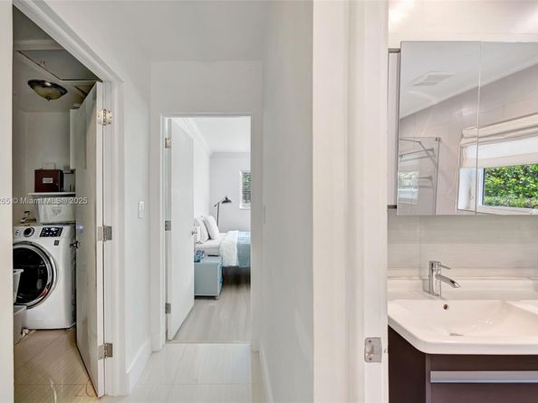 11230 SW 69th Ct, Pinecrest FL 33156