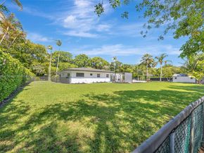 11230 SW 69th Ct, Pinecrest FL 33156