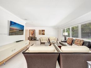 11230 SW 69th Ct, Pinecrest FL 33156