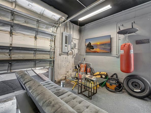 11230 SW 69th Ct, Pinecrest FL 33156