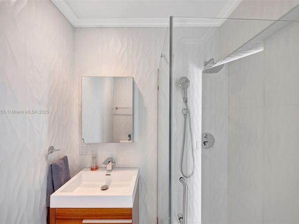 11230 SW 69th Ct, Pinecrest FL 33156