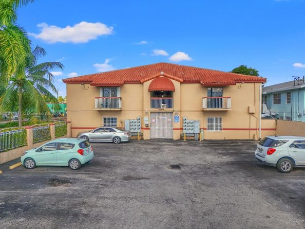 1699 SW 7th St  203, Miami FL 33135
