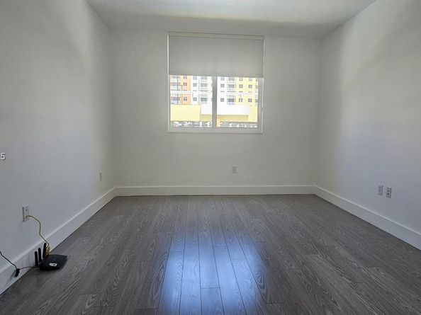 2775 NE 187th St 424, Aventura FL 33180