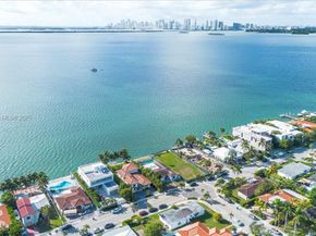 1680 S Treasure Dr, North Bay Village FL 33141