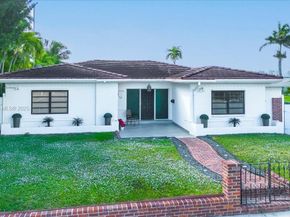 1680 S Treasure Dr, North Bay Village FL 33141