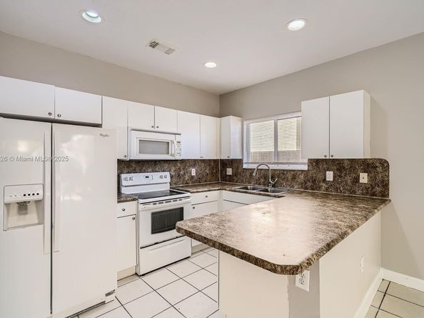 1107 NE 41st Ave, Homestead FL 33033