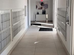 401 Golden Isles Dr 1114, Hallandale Beach FL 33009