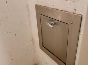 401 Golden Isles Dr 1114, Hallandale Beach FL 33009