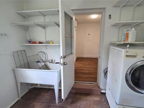 1245 Coral Ln, Hollywood FL 33019