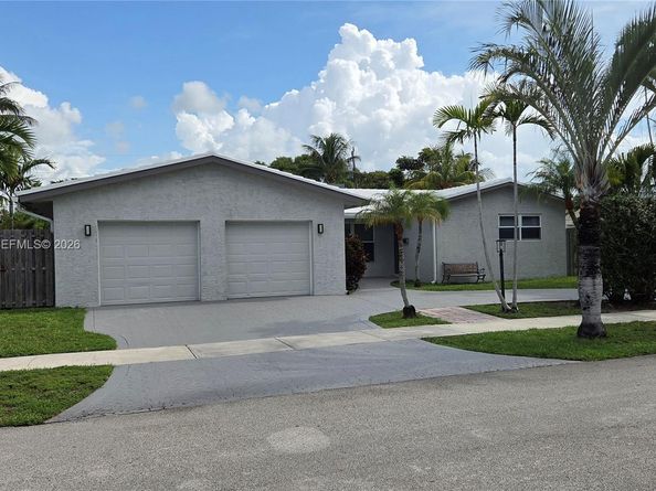 1245 Coral Ln, Hollywood FL 33019