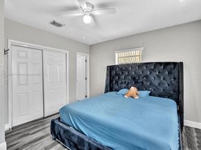 7011 Scott St, Hollywood FL 33024