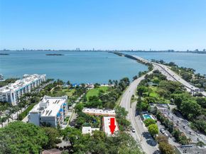 523 NE 38th St 6, Miami FL 33137