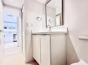 3301 N Country Club Dr 410, Aventura FL 33180