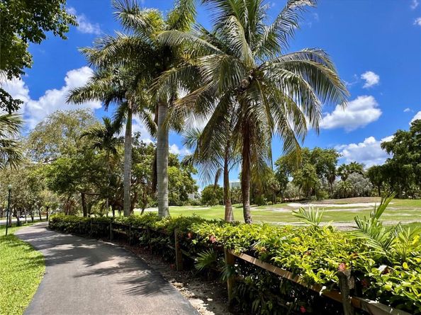 3301 N Country Club Dr 410, Aventura FL 33180