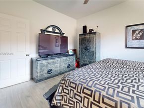 809 NW 170th Ter 26, Pembroke Pines FL 33028