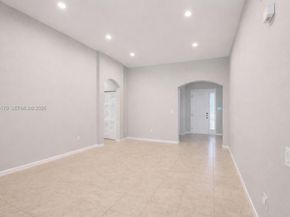 4103 NE 20th St, Homestead FL 33033