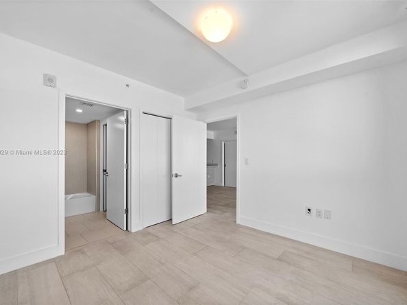 13800 Highland Dr 504, North Miami Beach FL 33181