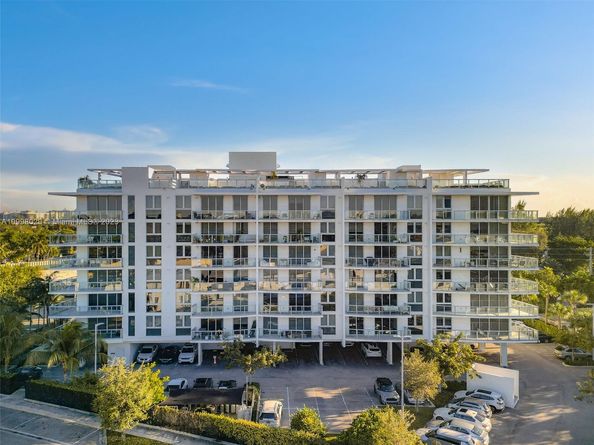 13800 Highland Dr 504, North Miami Beach FL 33181