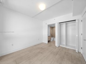 13800 Highland Dr 504, North Miami Beach FL 33181