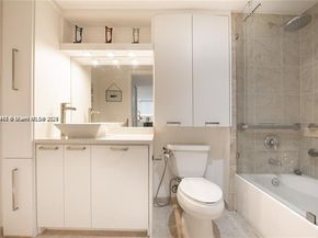 111 E Flagler St 708, Miami FL 33131