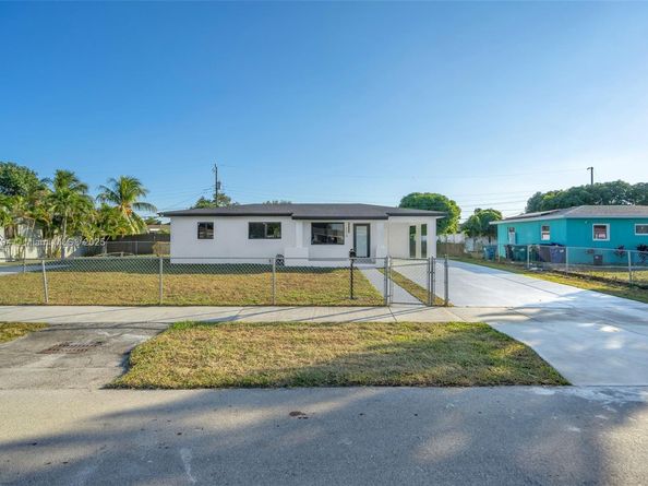 3310 NW 172nd Ter, Miami Gardens FL 33056