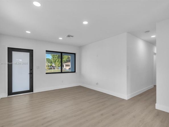 3310 NW 172nd Ter, Miami Gardens FL 33056