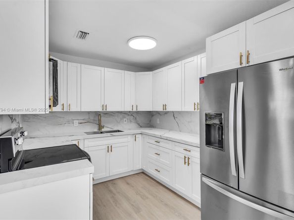 3310 NW 172nd Ter, Miami Gardens FL 33056