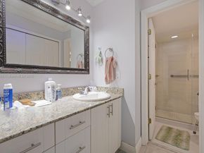 7401 SW 82nd St 109S, Miami FL 33143