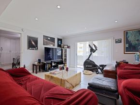 7401 SW 82nd St 109S, Miami FL 33143