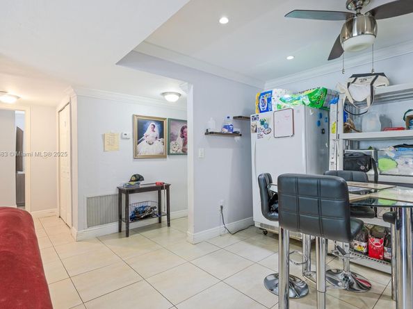 7401 SW 82nd St 109S, Miami FL 33143