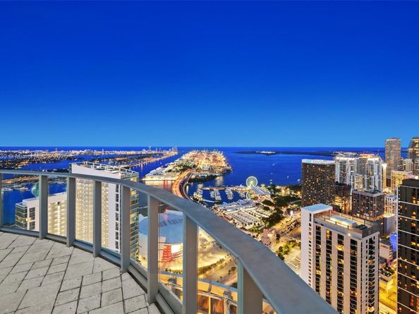 851 NE 1st Ave 2809, Miami FL 33132