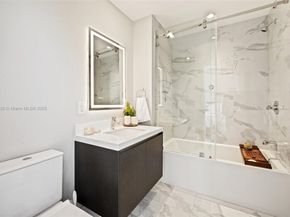 851 NE 1st Ave 2809, Miami FL 33132