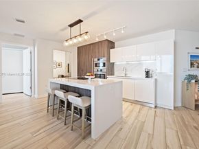 851 NE 1st Ave 2809, Miami FL 33132