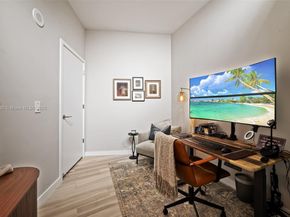 851 NE 1st Ave 2809, Miami FL 33132