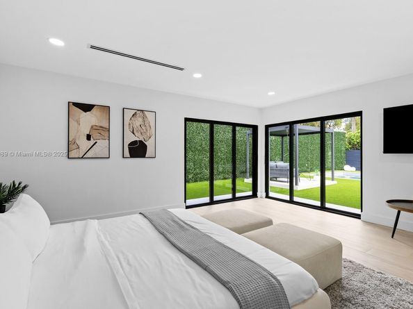 85 W Shore Dr W, Miami FL 33133