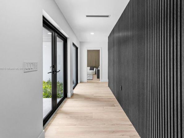 85 W Shore Dr W, Miami FL 33133