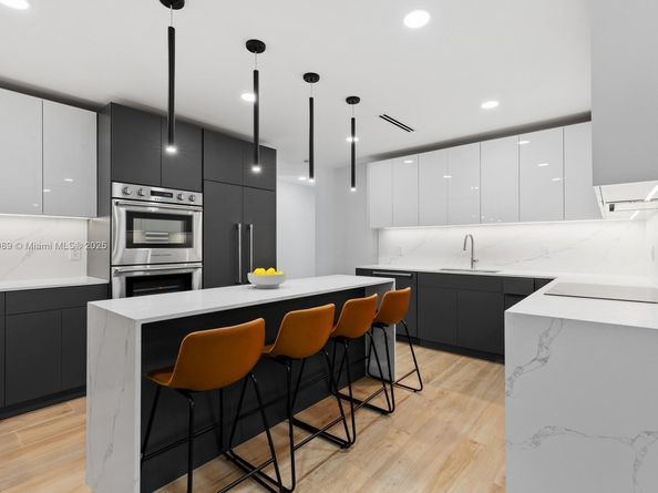 85 W Shore Dr W, Miami FL 33133