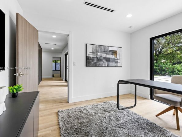 85 W Shore Dr W, Miami FL 33133