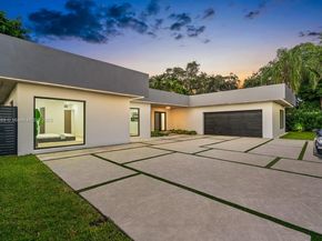 85 W Shore Dr W, Miami FL 33133