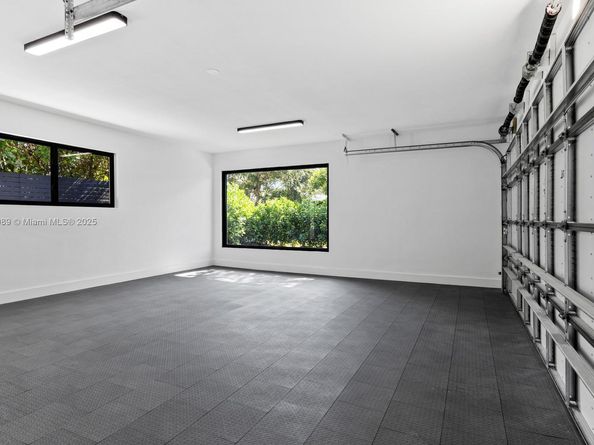 85 W Shore Dr W, Miami FL 33133