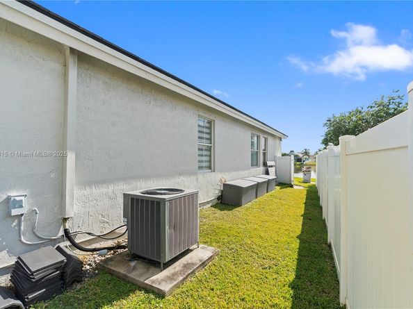 16120 SW 11th St, Pembroke Pines FL 33027