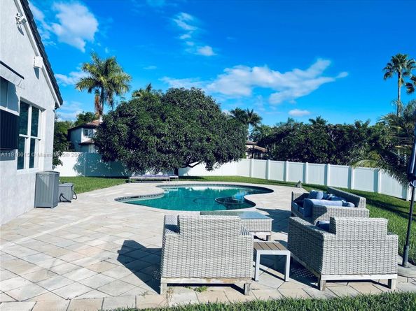 16120 SW 11th St, Pembroke Pines FL 33027