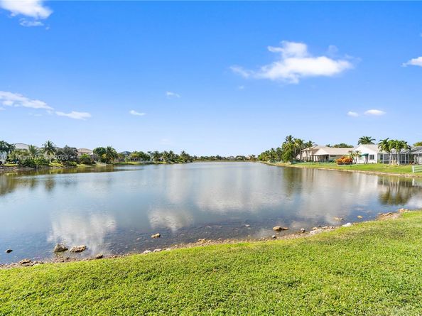 16120 SW 11th St, Pembroke Pines FL 33027