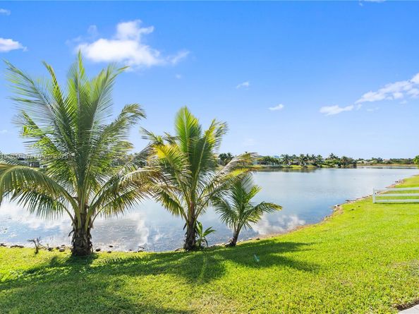 16120 SW 11th St, Pembroke Pines FL 33027