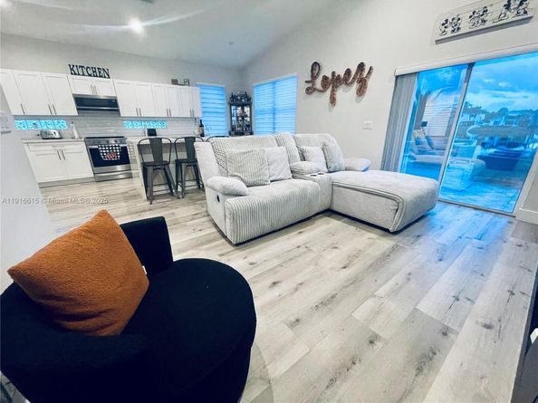 16120 SW 11th St, Pembroke Pines FL 33027