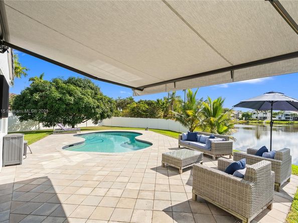 16120 SW 11th St, Pembroke Pines FL 33027