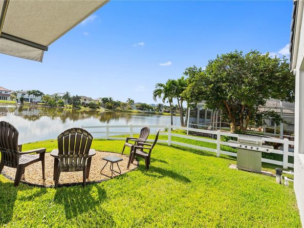 16120 SW 11th St, Pembroke Pines FL 33027